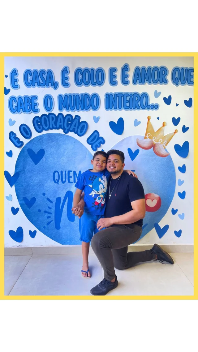🧸✨ PAINEL GIGANTE - QUEM CUIDA DE MIM ✨🧸
Uma homenagem cheia de amor e reconhecimento para todos que exercem o papel de cuidar com carinho e dedicação!
👨‍👩‍👧‍👦 Pais, padrastos, tios, avôs, irmãos mais velhos… todas aquelas pessoas especiais que cuidam como se fossem pais!

💖 Ideal para o Dia dos Pais ou para momentos que valorizam os vínculos afetivos na infância.

🖨️ Arquivo em PDF, pronto para imprimir!
💬 Comente “quero” para receber o link!

#QuemCuidaDeMim #EducaçãoInfantil #PainelAfetivo #AmorQueCuida #DiaDosPais #ProfessoraFernandaVale 💕
